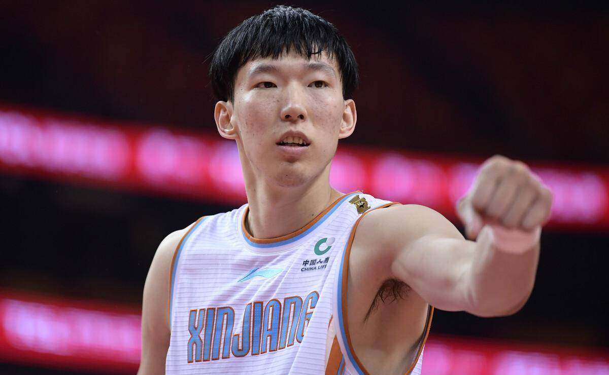 周琦在NBA比赛中表现出色，被誉为